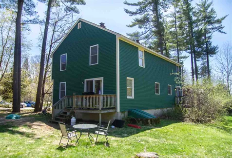 15 Railroad Avenue Belmont NH 03220