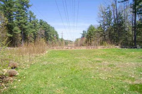 15 Railroad Avenue Belmont NH 03220