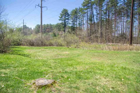 15 Railroad Avenue Belmont NH 03220