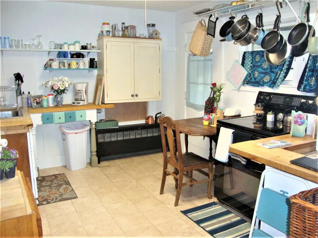 27 Kearsarge Valley Road Wilmot NH 03287