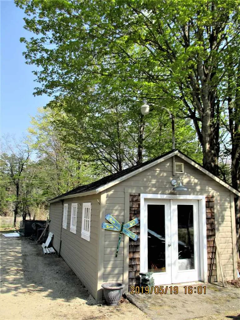 27 Kearsarge Valley Road Wilmot NH 03287