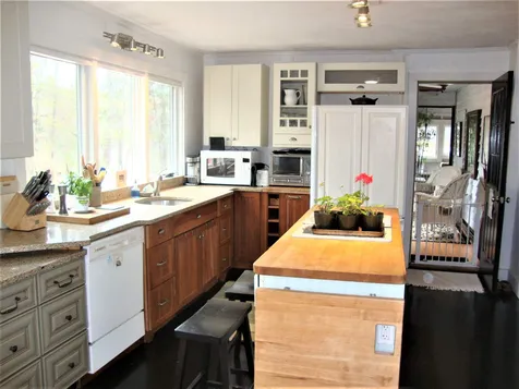 27 Kearsarge Valley Road Wilmot NH 03287