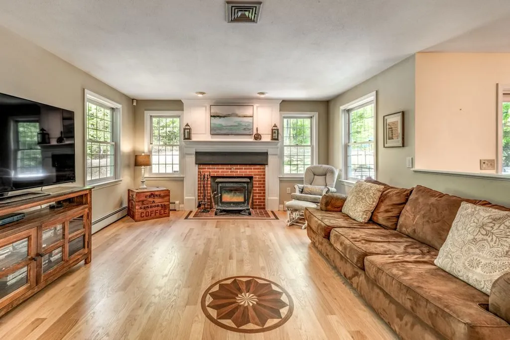 64 Beverly Drive Hampstead NH 03841