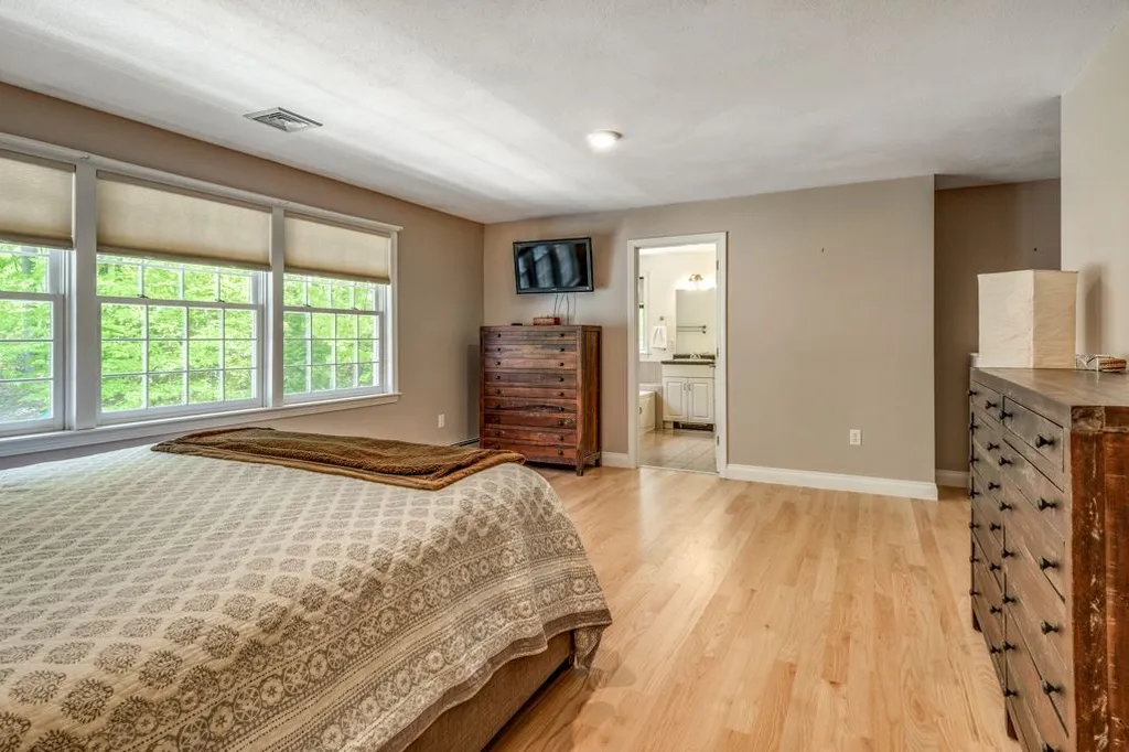 64 Beverly Drive Hampstead NH 03841