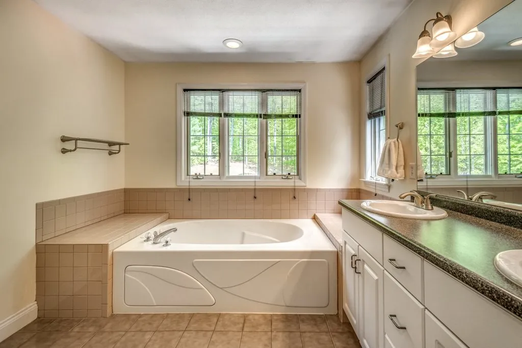 64 Beverly Drive Hampstead NH 03841
