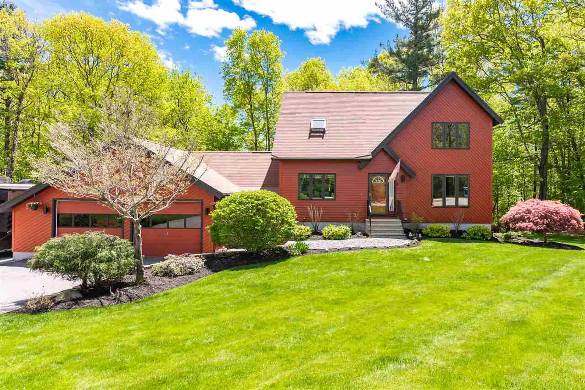 22 Skylark Drive Derry NH 03038