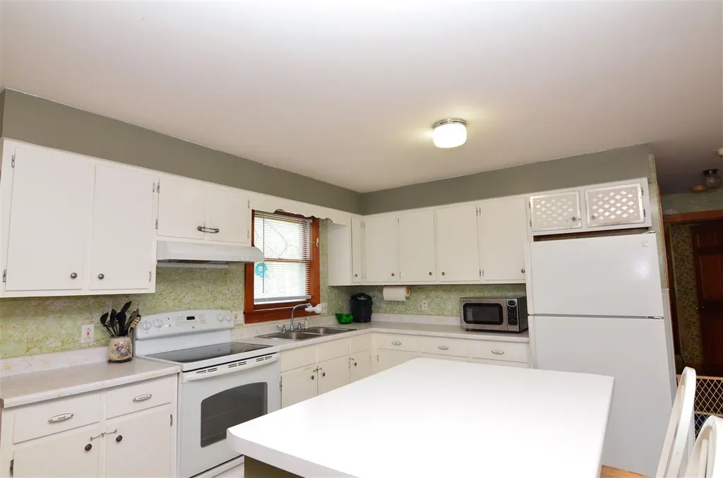 51 Beech Street Newport NH 03773