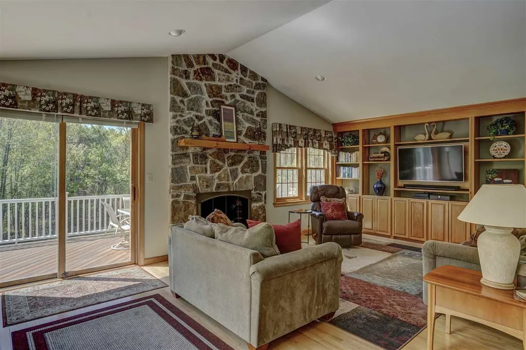 7 Wilson Road Windham NH 03087