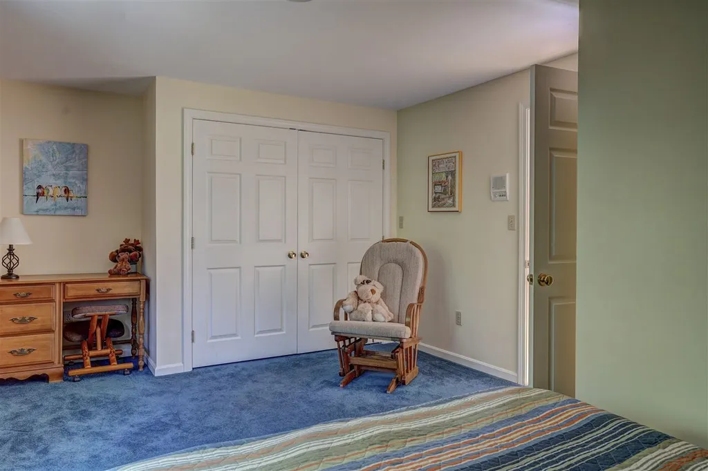 7 Wilson Road Windham NH 03087
