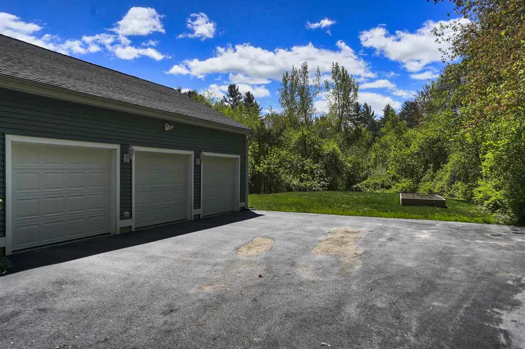 7 Wilson Road Windham NH 03087