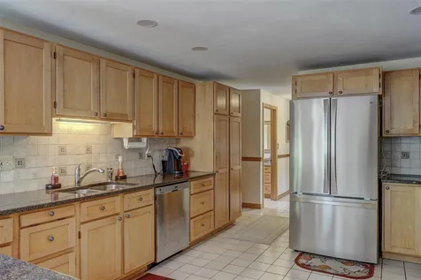 7 Wilson Road Windham NH 03087