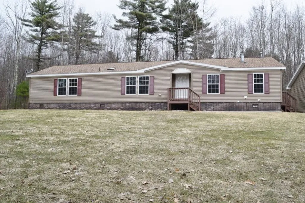 268 Silver Street Milton NH 03851