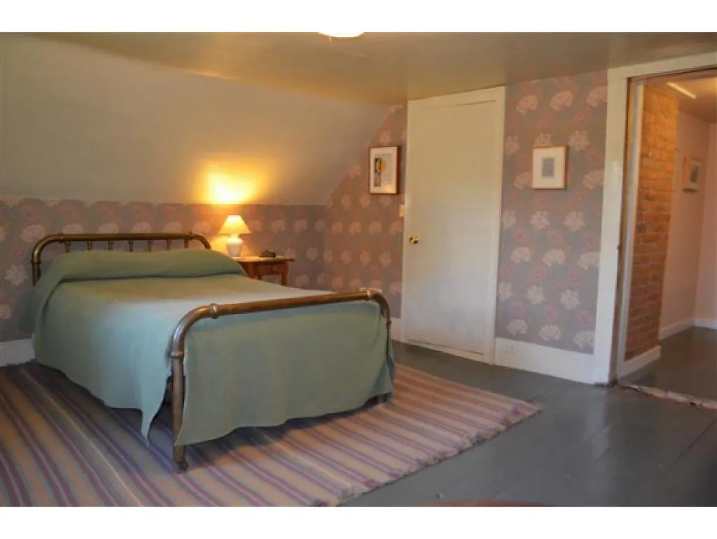 196 Old Warner Road Bradford NH 03221