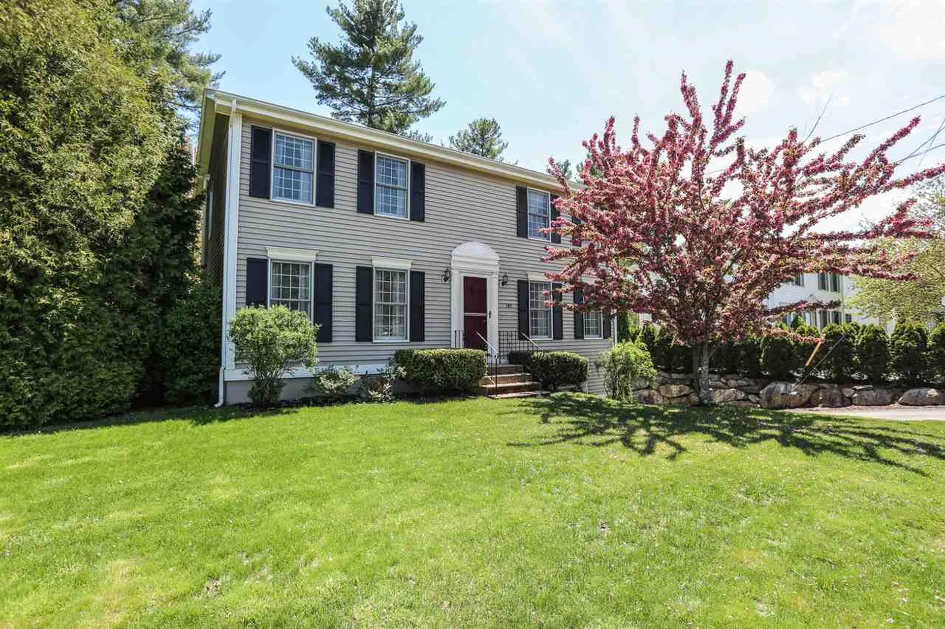 149 Aaron Drive Manchester NH 03109
