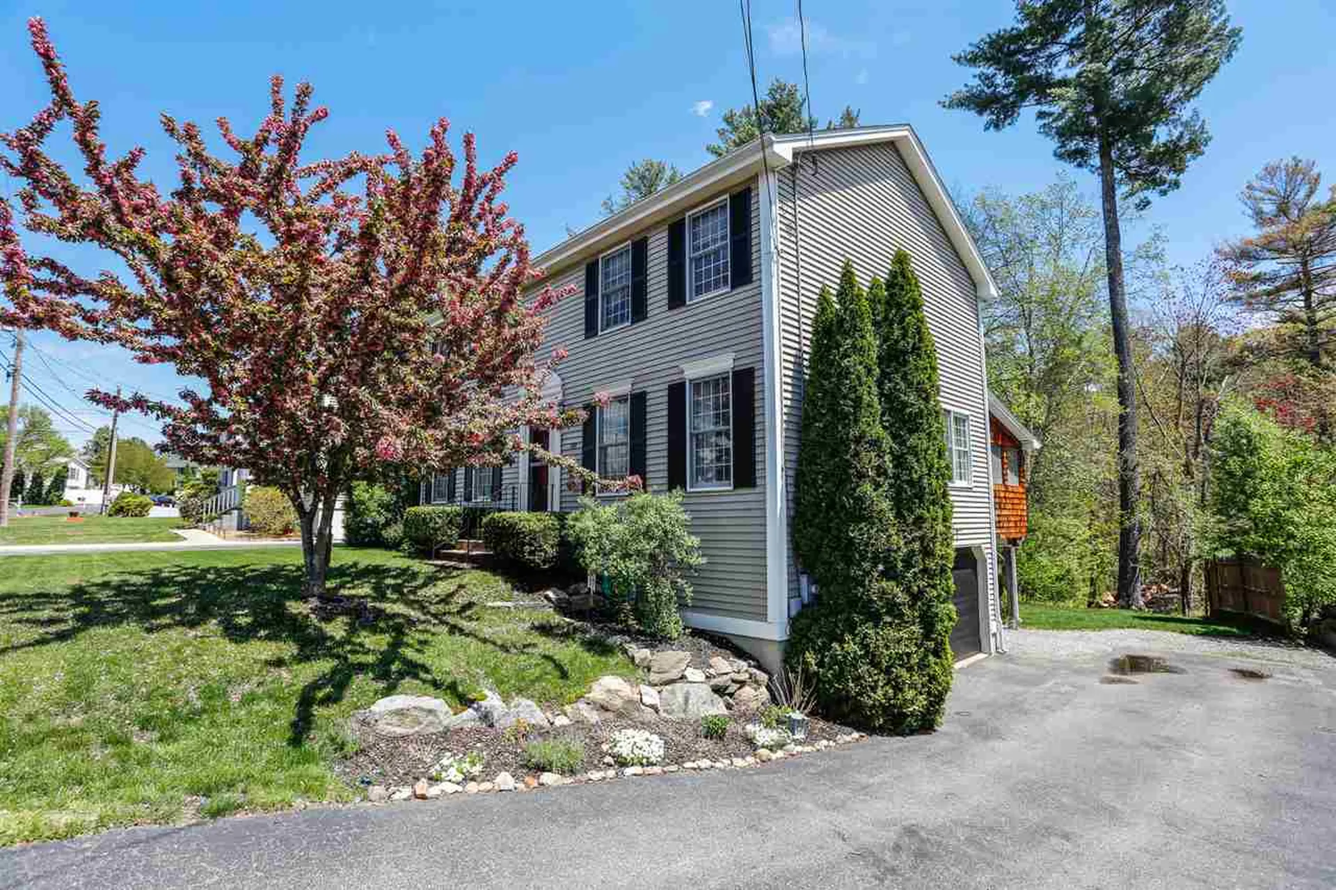 149 Aaron Drive Manchester NH 03109