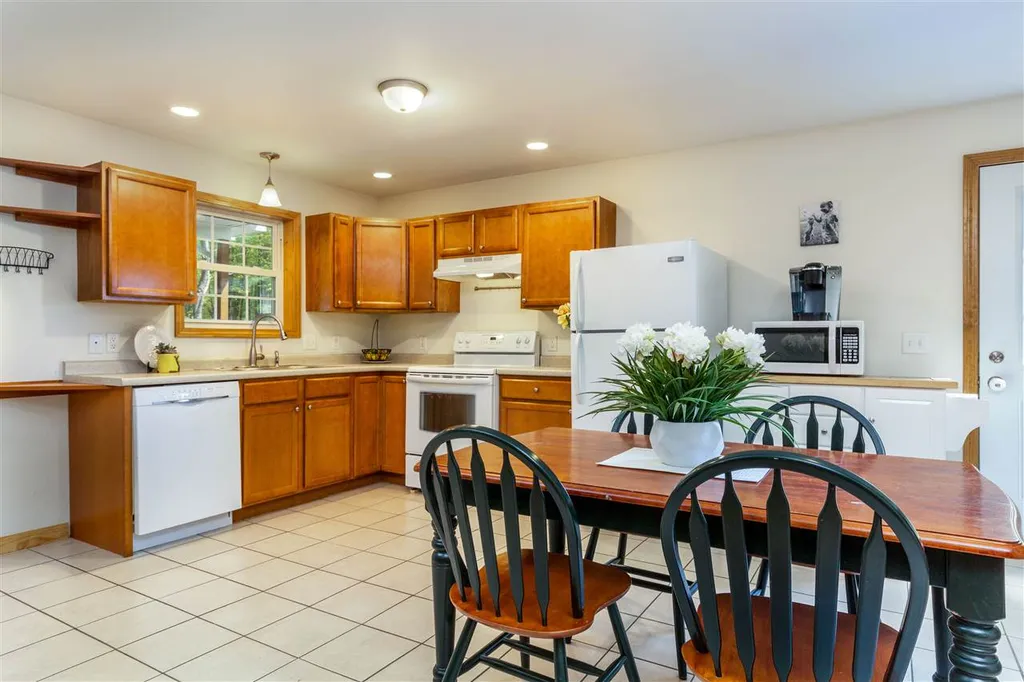 126 Rock Maple Drive Georgia VT 05478