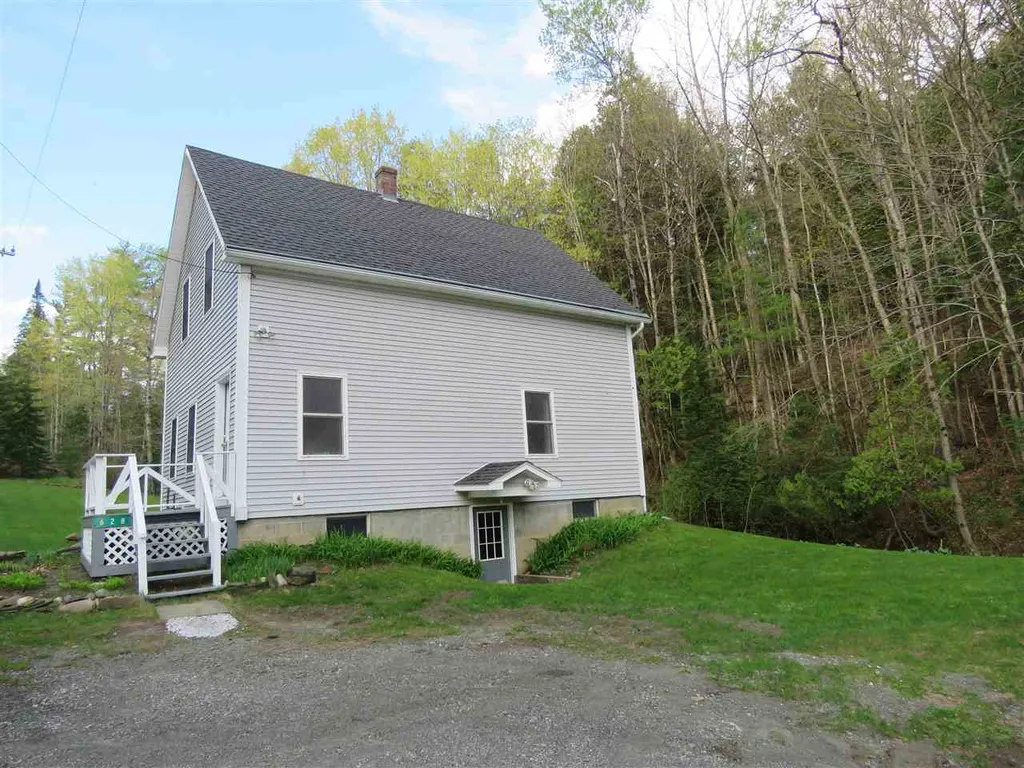 628 High Street Barton VT 05860