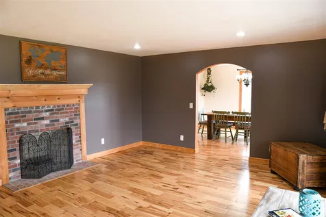 23 Pleasant Valley Road Lancaster NH 03584