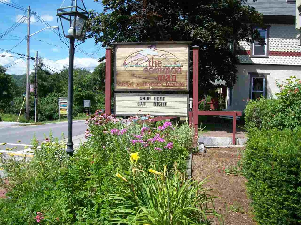 16 Perkins Lane Holderness NH 03245