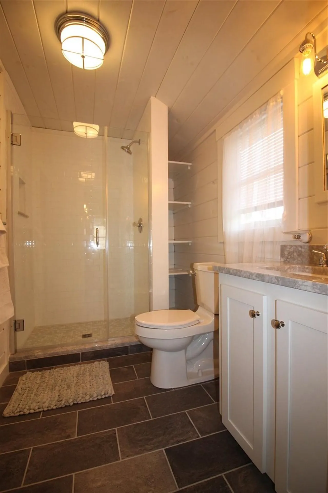 16 Perkins Lane Holderness NH 03245