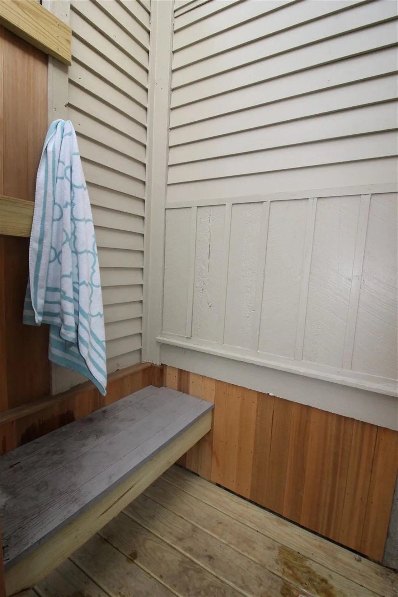 16 Perkins Lane Holderness NH 03245