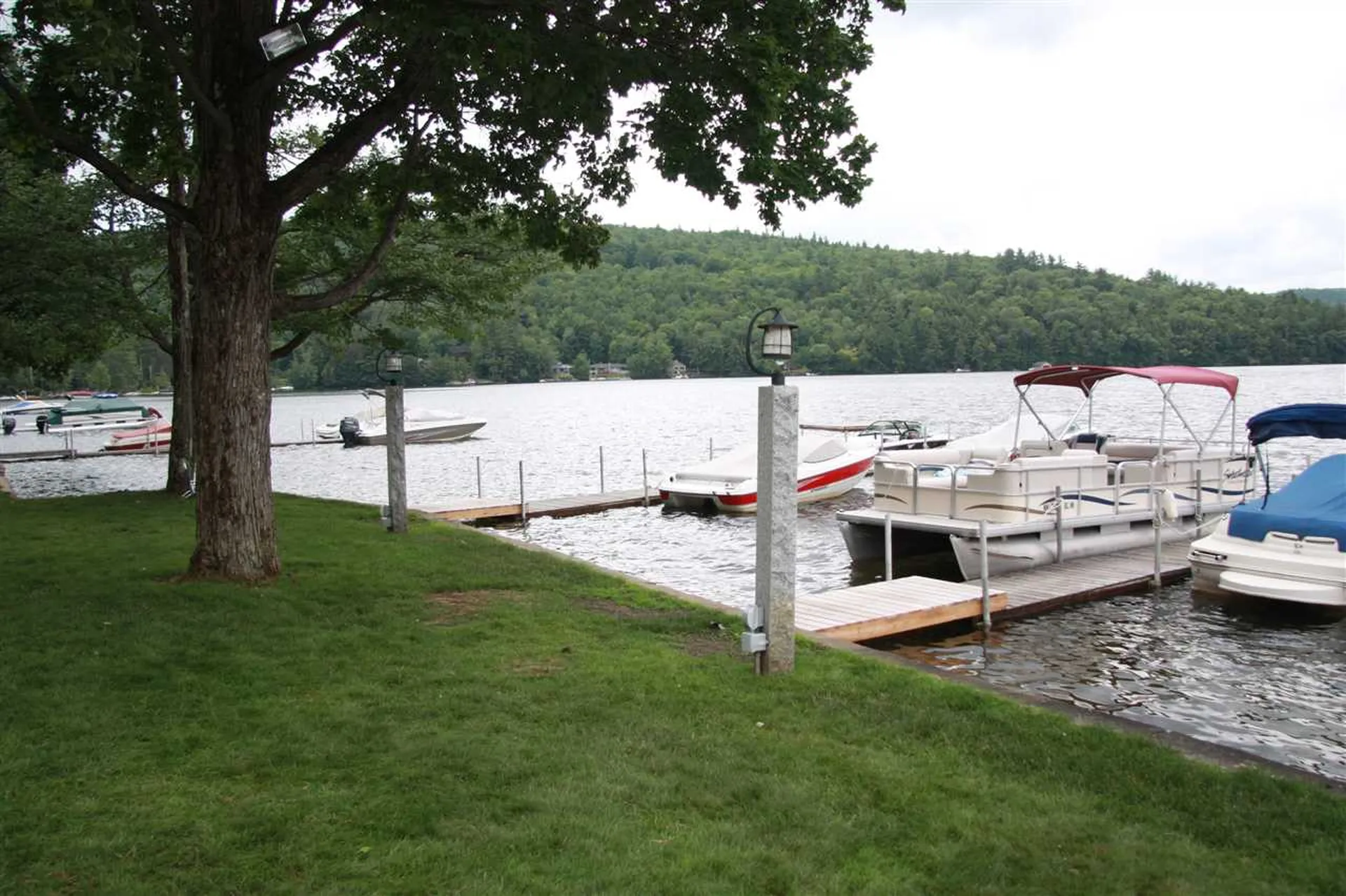 16 Perkins Lane Holderness NH 03245