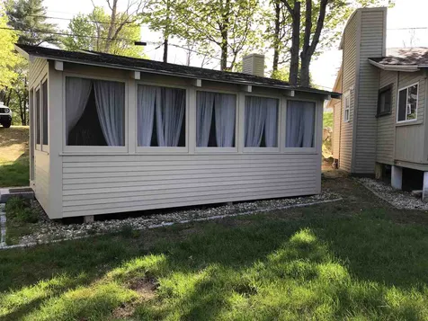 16 Perkins Lane Holderness NH 03245