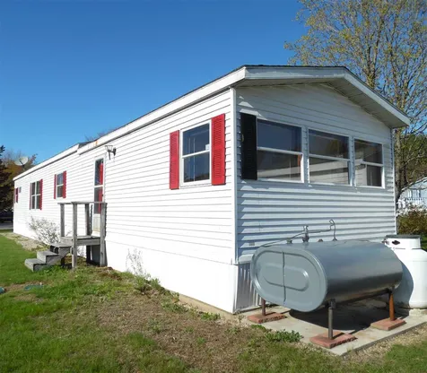 5 Limestone Way North Hampton NH 03862