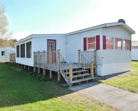 5 Limestone Way North Hampton NH 03862