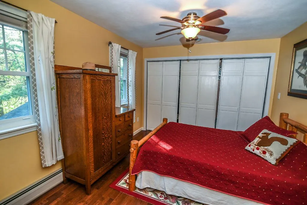 25 Schanda Drive Newmarket NH 03857
