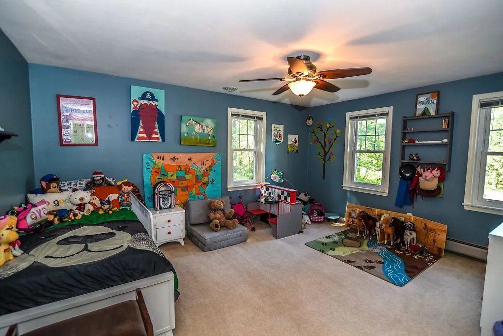 25 Schanda Drive Newmarket NH 03857