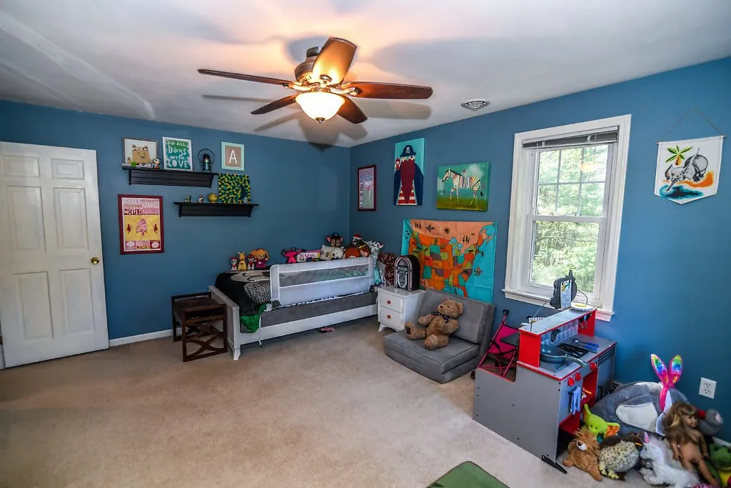 25 Schanda Drive Newmarket NH 03857