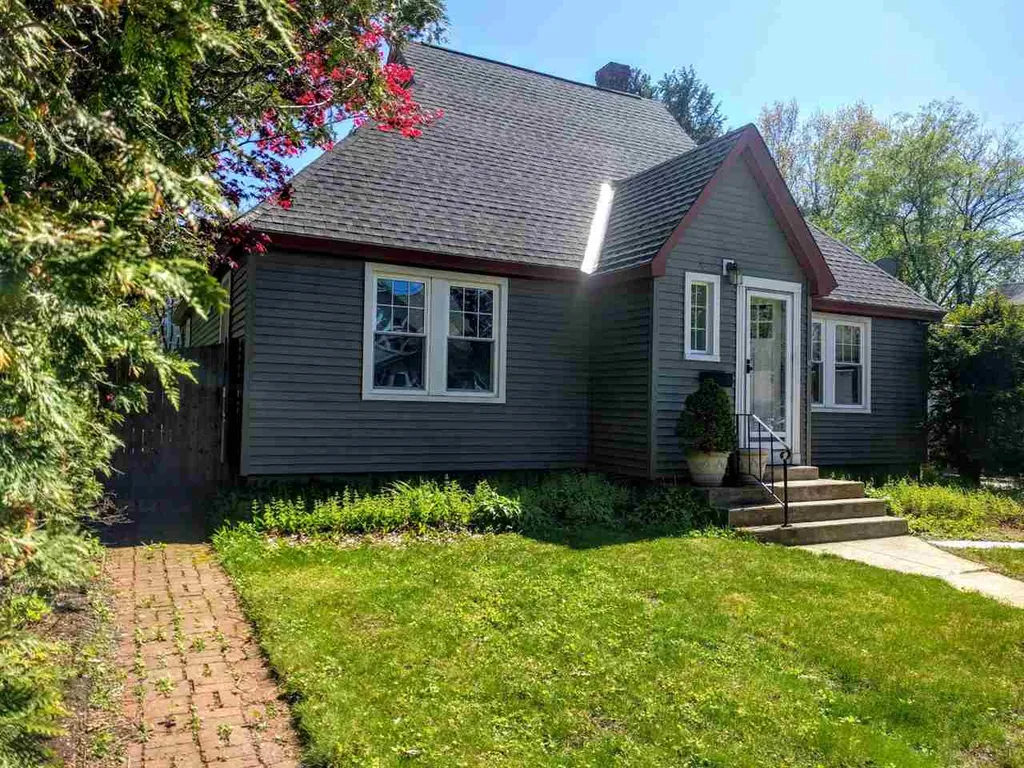 10 Adams Court Keene NH 03431