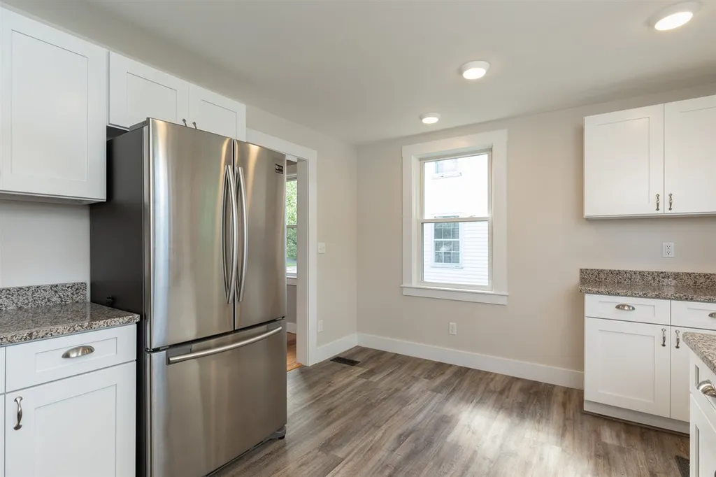 118 Concord Way Portsmouth NH 03801