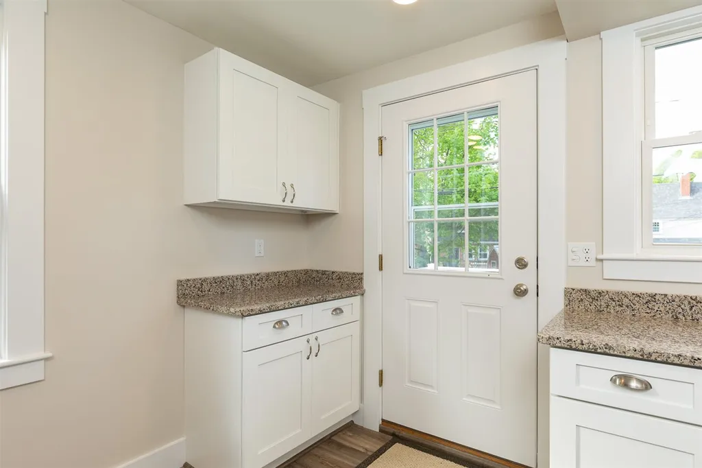 118 Concord Way Portsmouth NH 03801