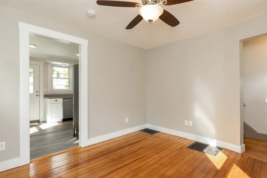 118 Concord Way Portsmouth NH 03801