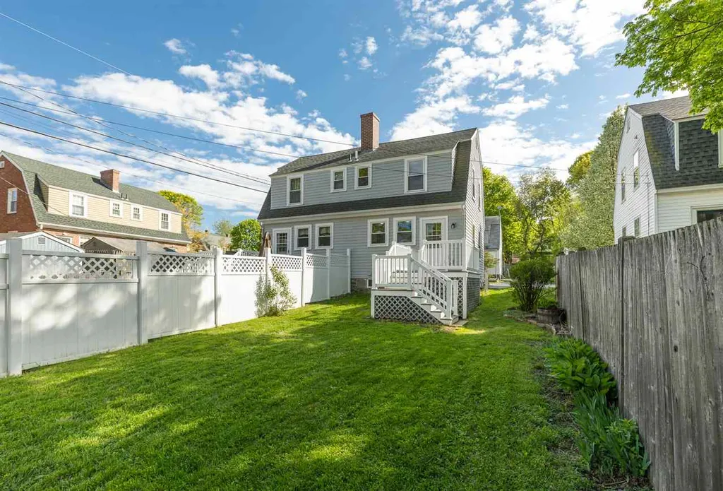 118 Concord Way Portsmouth NH 03801