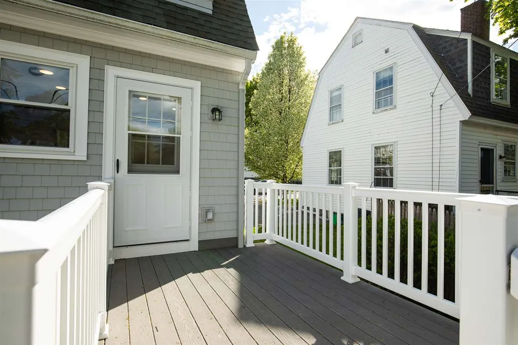 118 Concord Way Portsmouth NH 03801