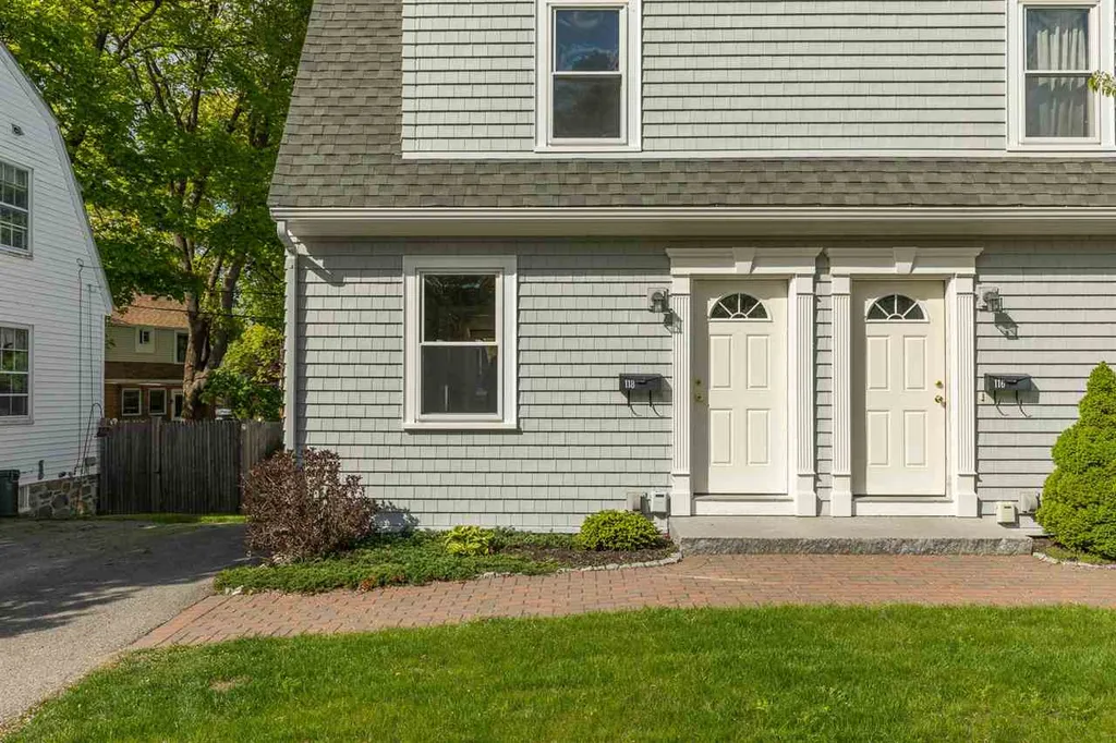 118 Concord Way Portsmouth NH 03801