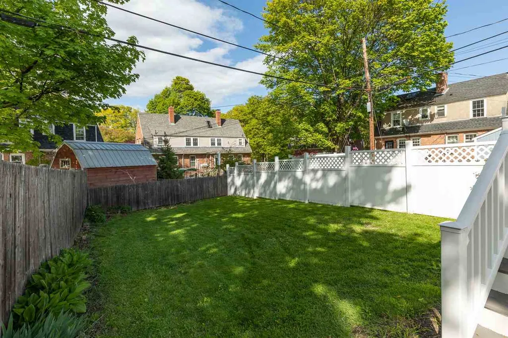 118 Concord Way Portsmouth NH 03801