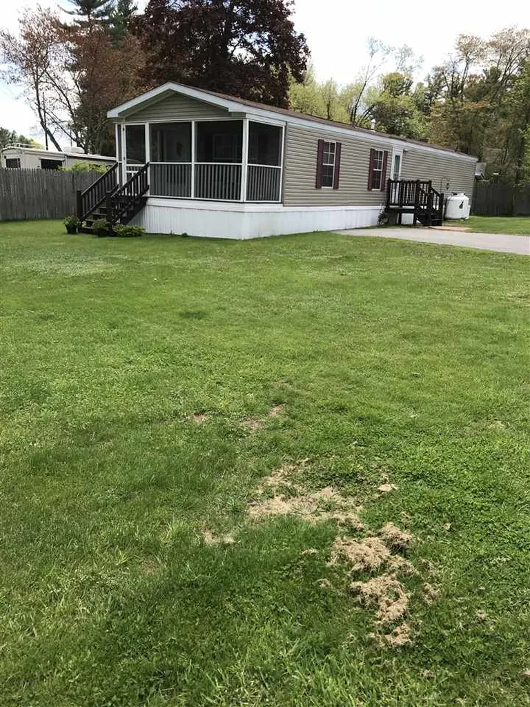 9 Darlene Lane Litchfield NH 03052