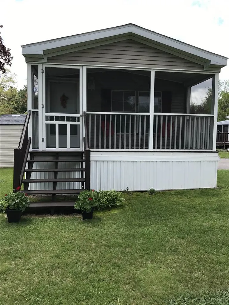 9 Darlene Lane Litchfield NH 03052