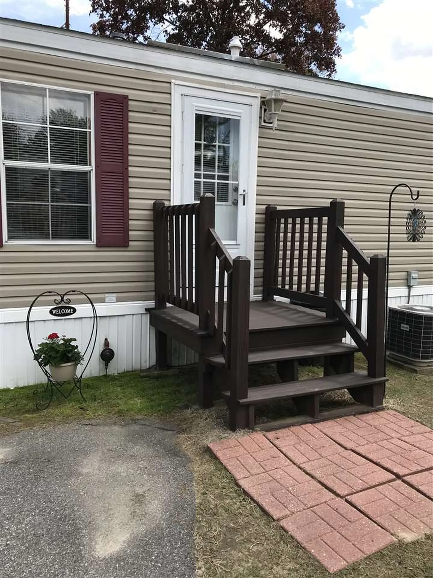 9 Darlene Lane Litchfield NH 03052