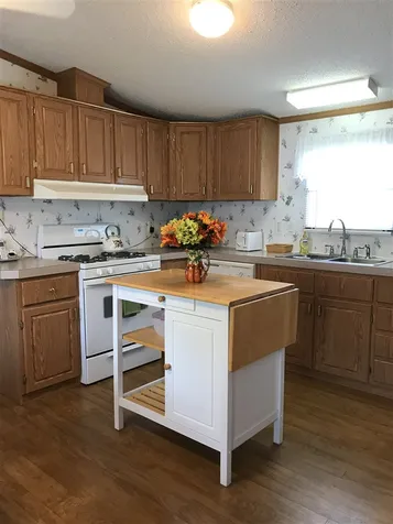 9 Darlene Lane Litchfield NH 03052