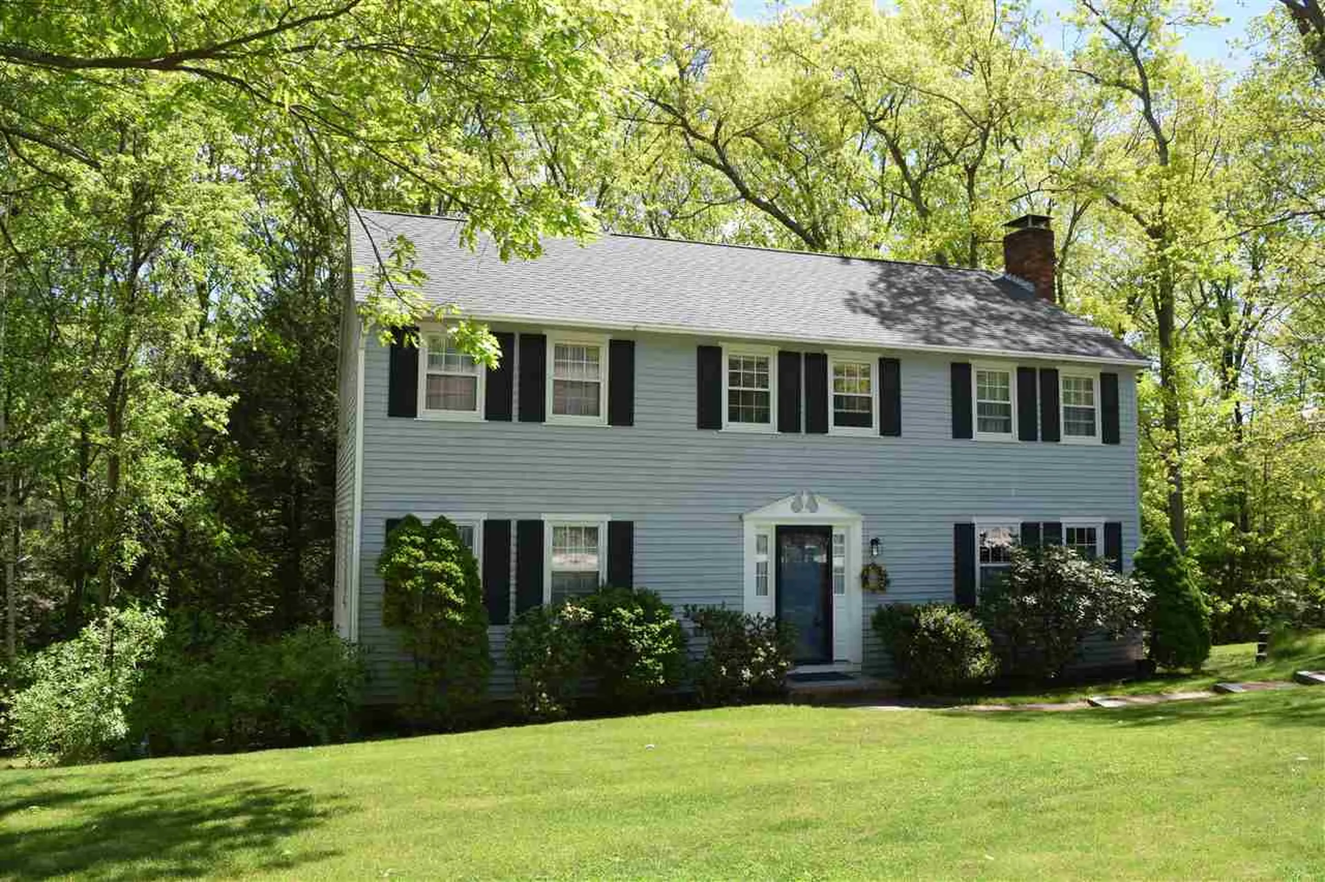 4 Bible Way Nashua NH 03063