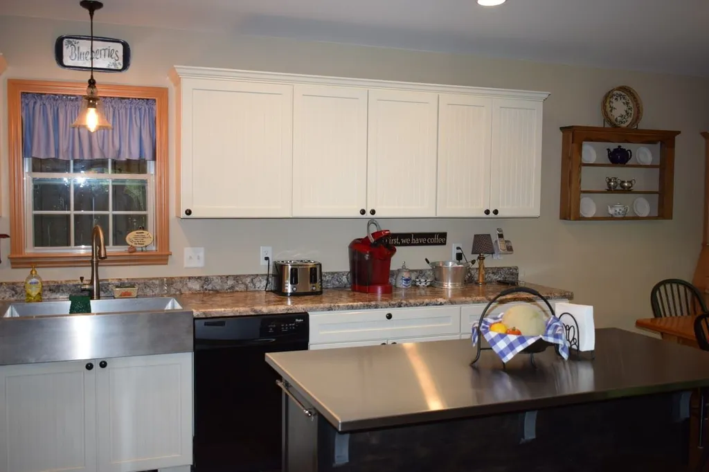 899 Northside Road Stark NH 03582