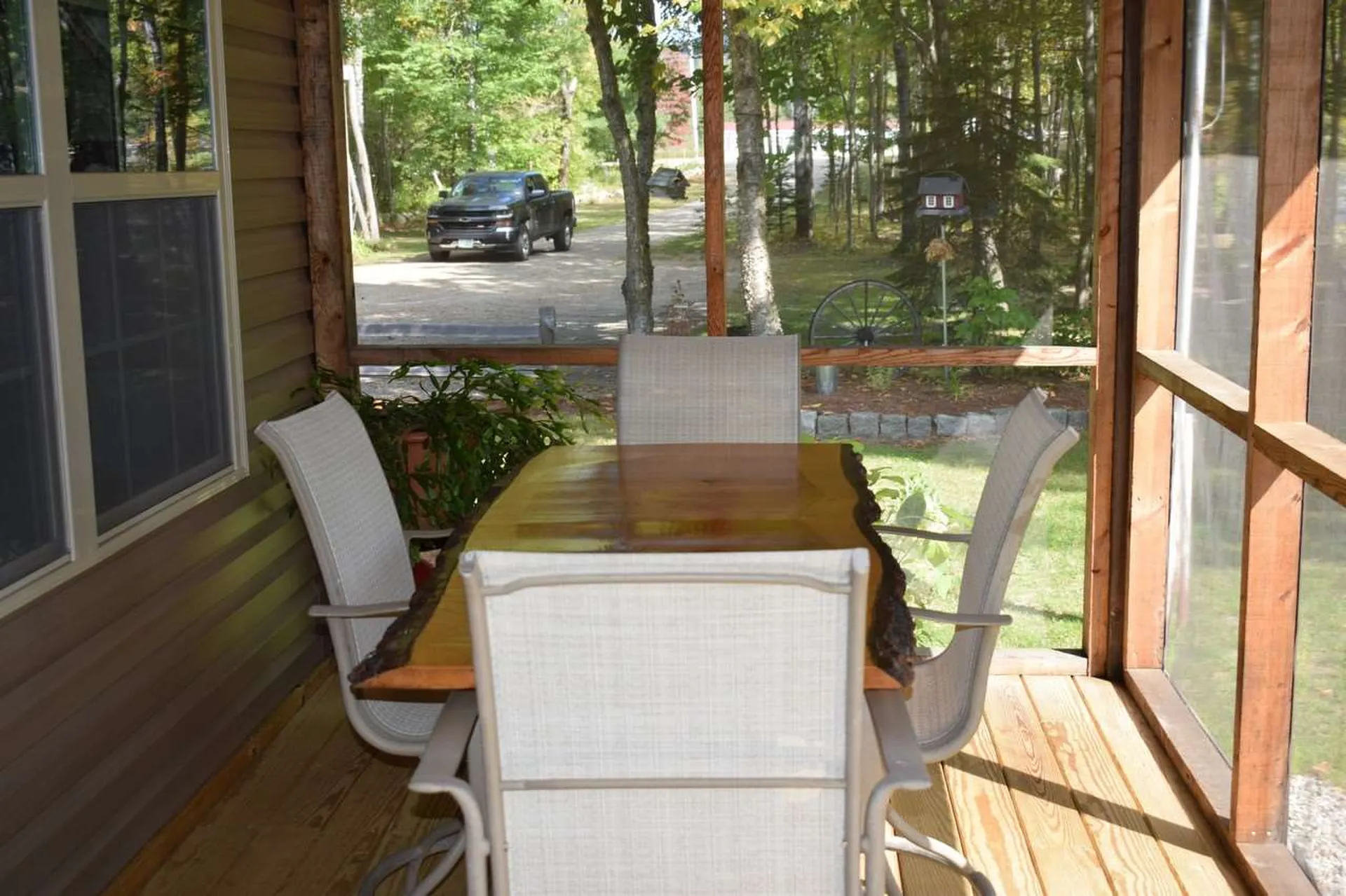 899 Northside Road Stark NH 03582