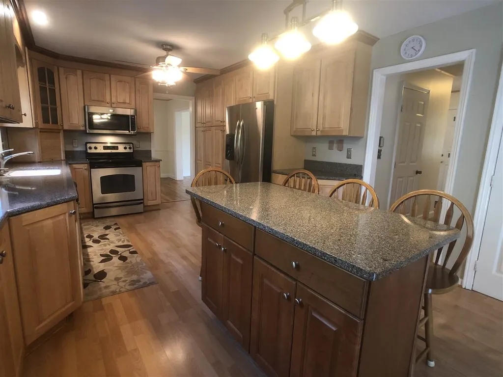 69 East Terrace South Burlington VT 05403