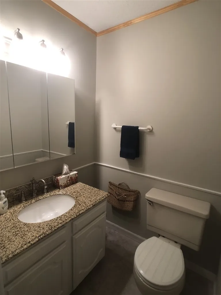 69 East Terrace South Burlington VT 05403