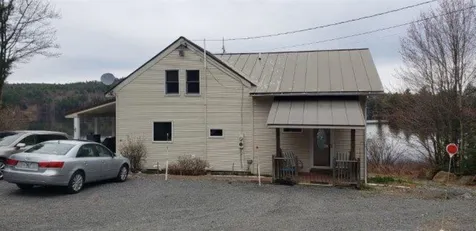 186 Whitney Road Stoddard NH 03464